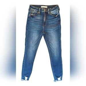Kancan Womans Jeans size 25 Skinny Distressed Denim Stretch Casual